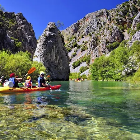 In With Sea View, Terrace, Air Conditioning, Wifi Kožino