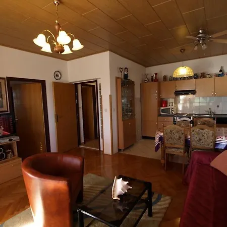 In With Sea View, Terrace, Air Conditioning, Wifi Apartment